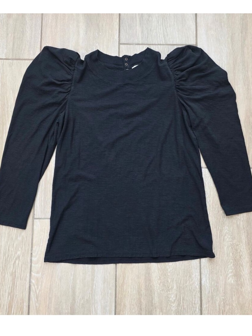 Nation LTD Black Puff-Sleeve Long Sleeve Top - Classic Women's Tee